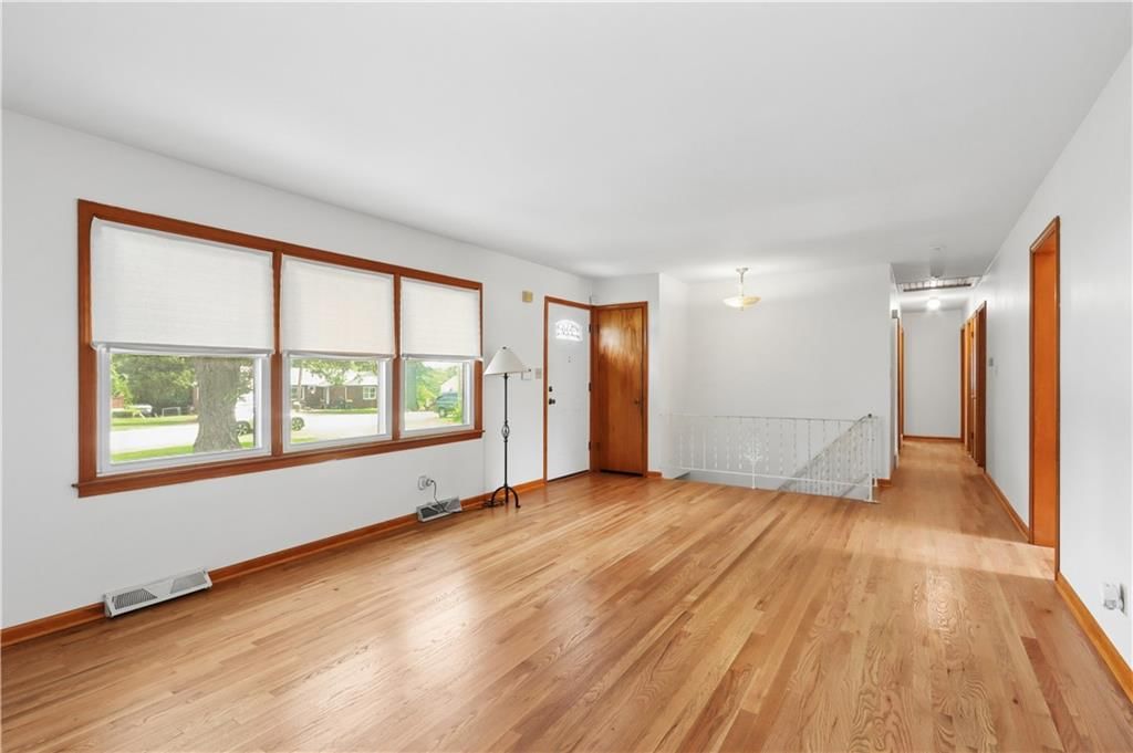 6716 Corrington Avenue — photo 4