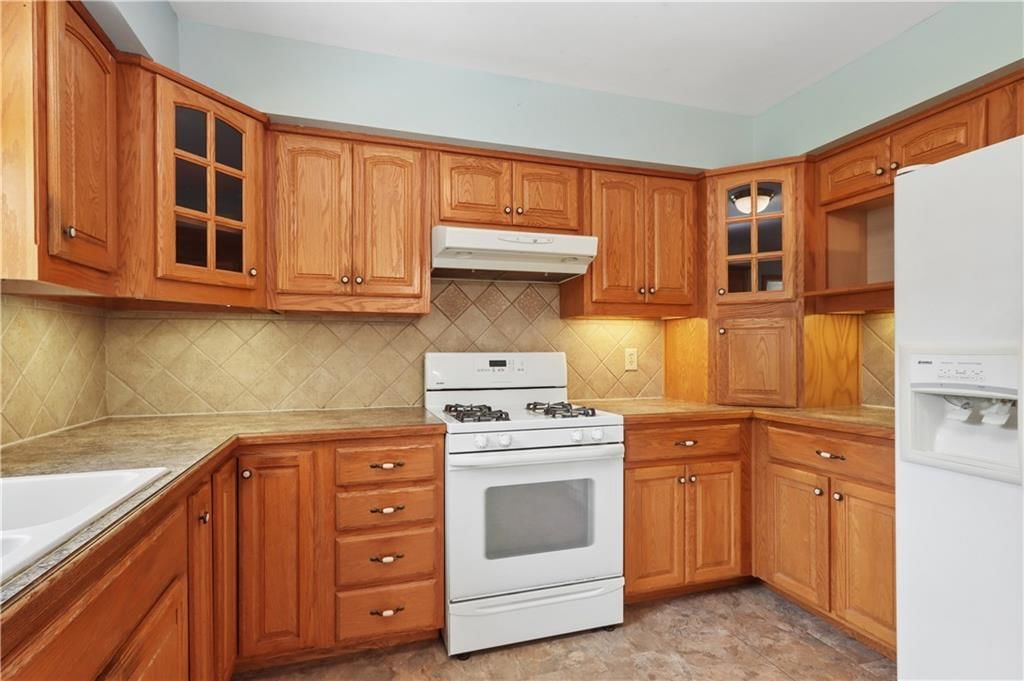 6716 Corrington Avenue — photo 9