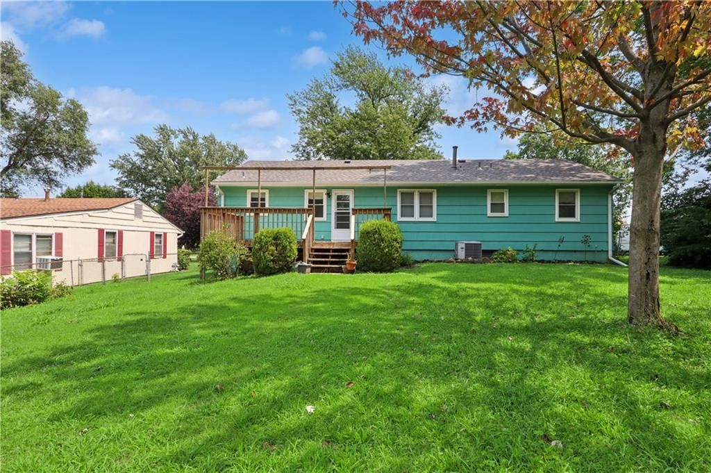 6716 Corrington Avenue — photo 20