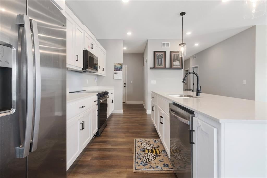 10600 N Jefferson Street — photo 8