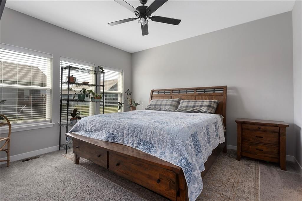 10600 N Jefferson Street — photo 13