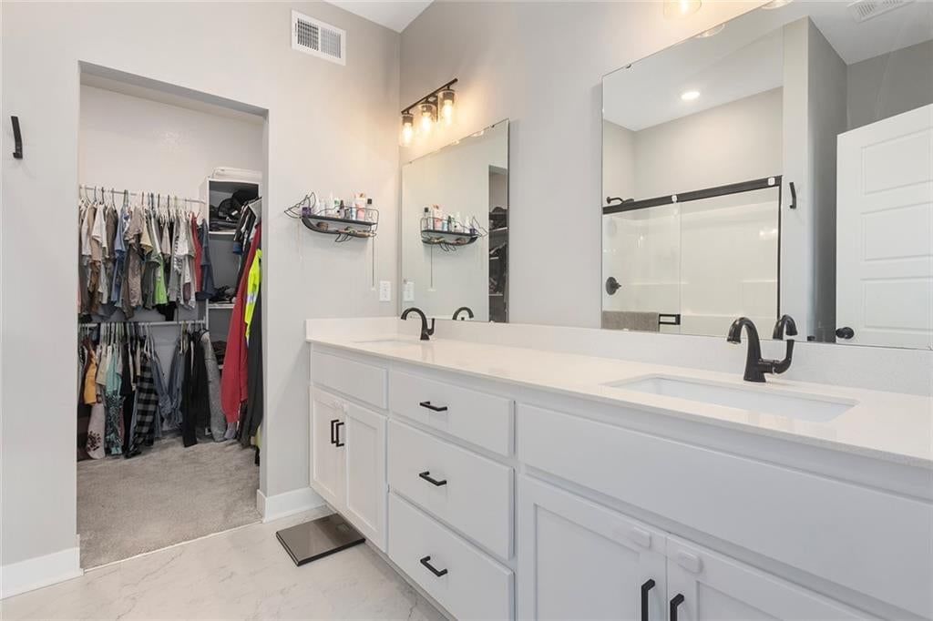 10600 N Jefferson Street — photo 15