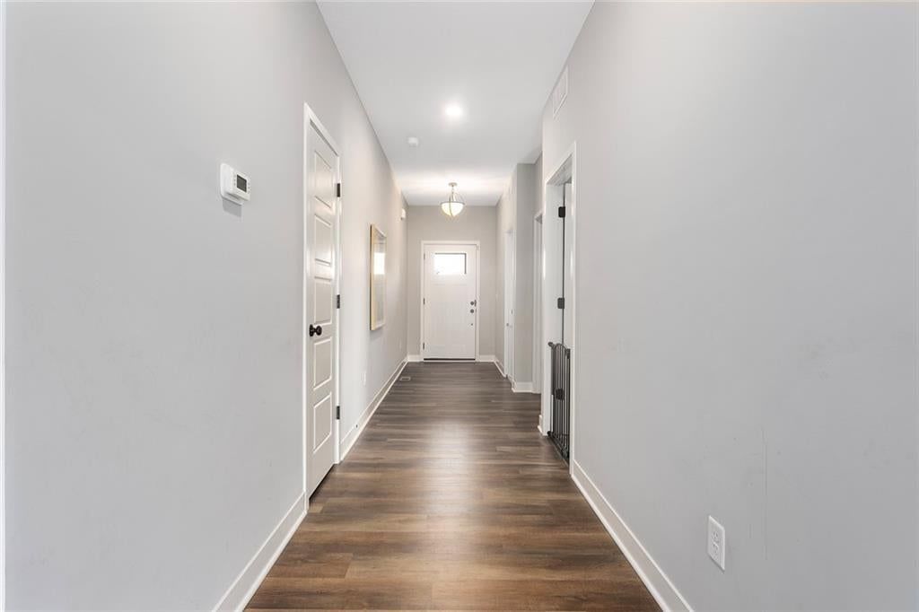 10600 N Jefferson Street — photo 22