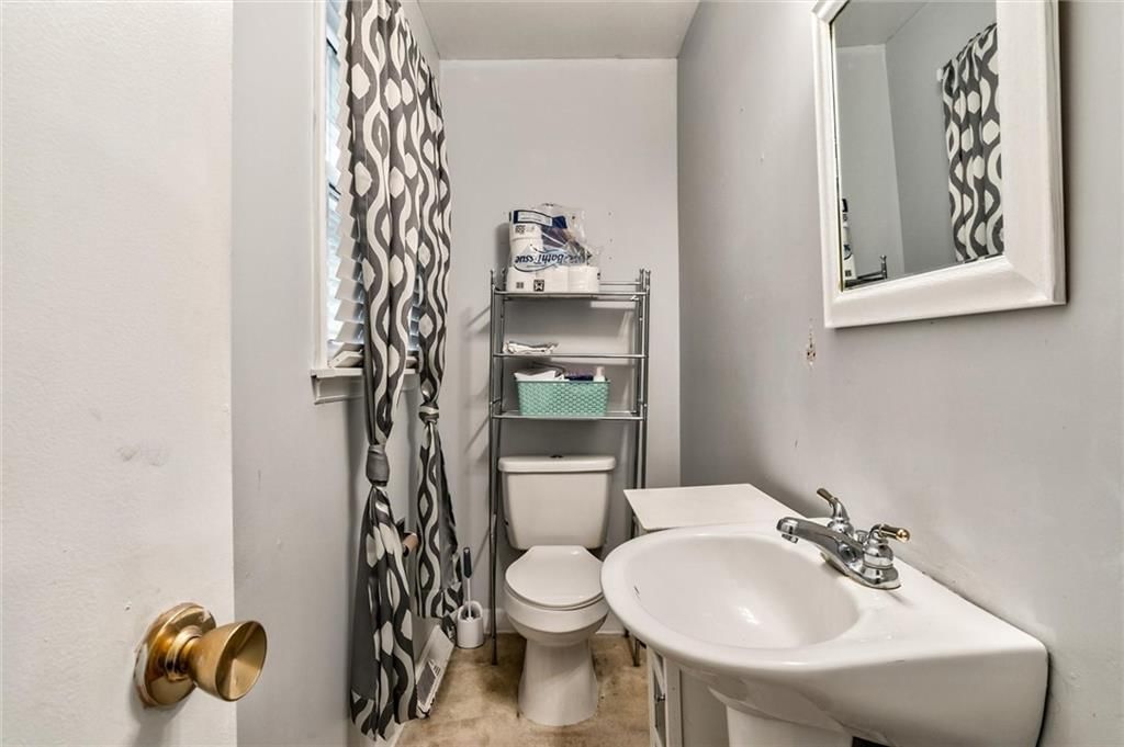 212 N 81st Terrace — photo 14