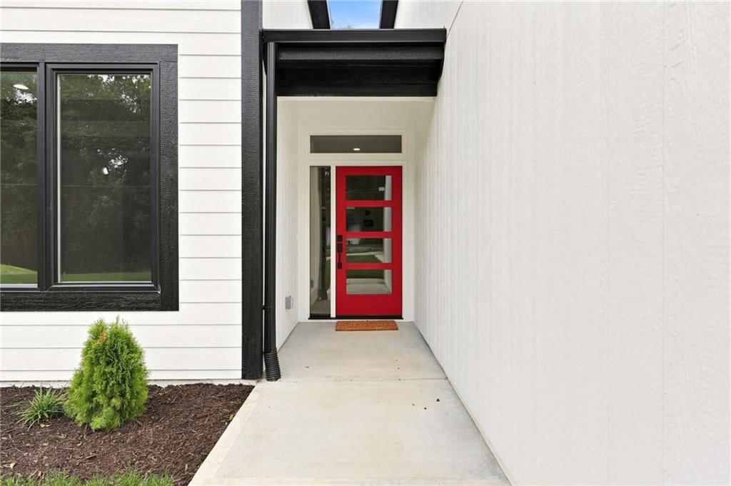 5705 Tauromee Avenue — photo 5
