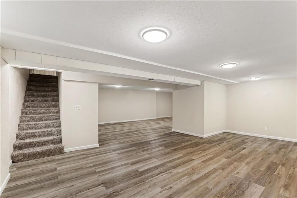 Photo 23 of 33 - 821 NE Cedar Street, Lee's Summit, MO 64086