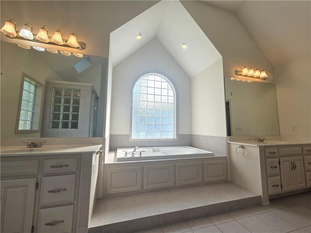 6095 Westwood Court — photo 9