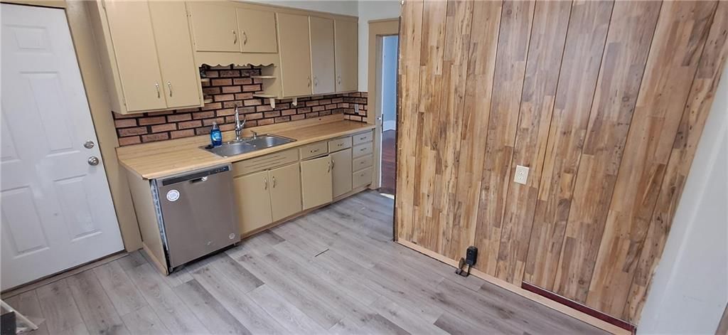 120 Fulkerson Street — photo 8