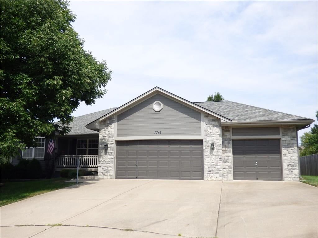 1716 Black Bear Court — photo 4