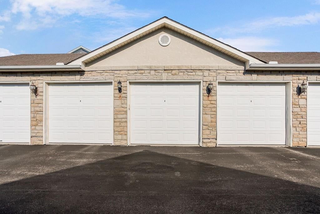 11701 S Roundtree Street — photo 34
