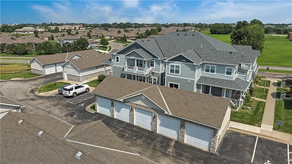 11701 S Roundtree Street — photo 37