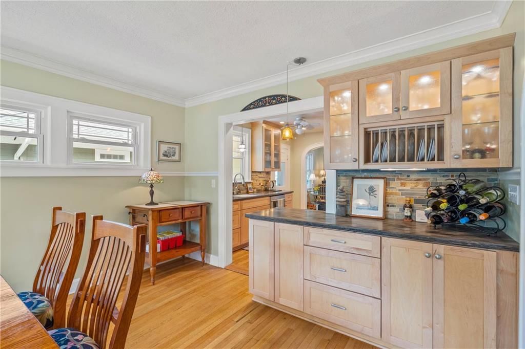 6439 Walnut Street — photo 7