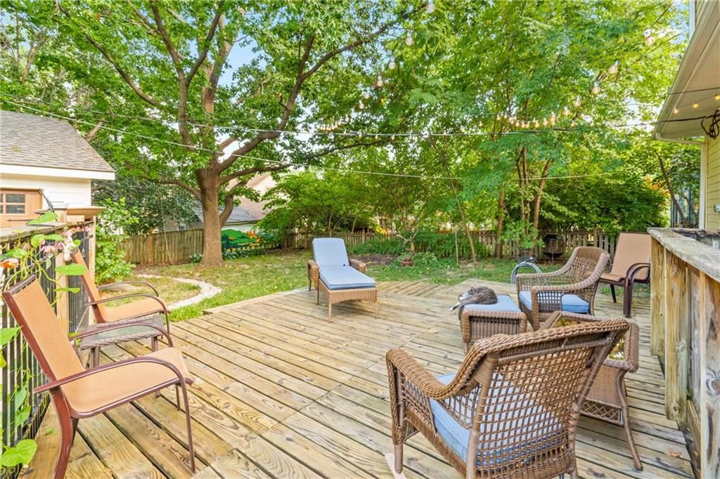 6439 Walnut Street — photo 25