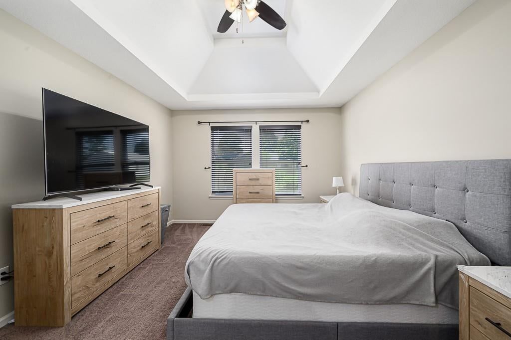 836 N Oak Terrace — photo 9