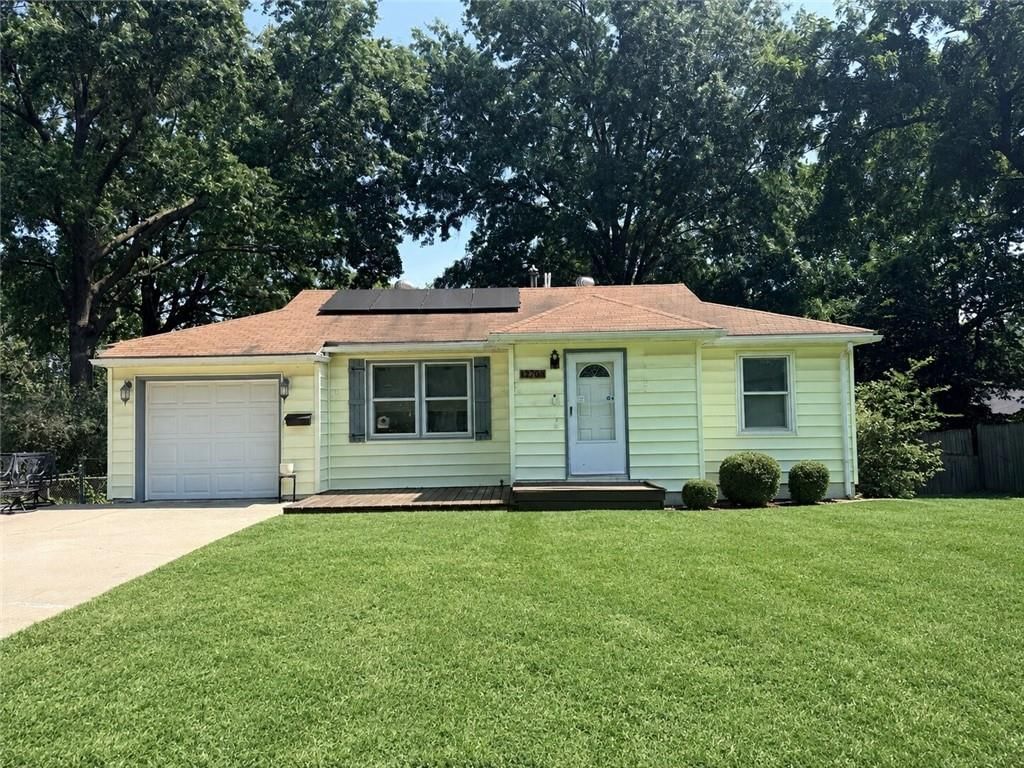 12703 Grandview Road, Grandview, MO