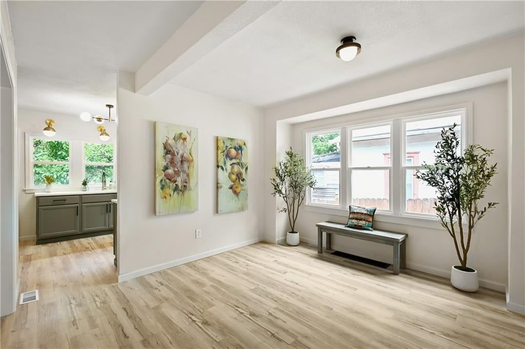 402 E Fair Street — photo 9