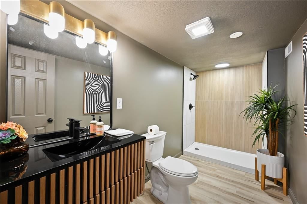 402 E Fair Street — photo 26
