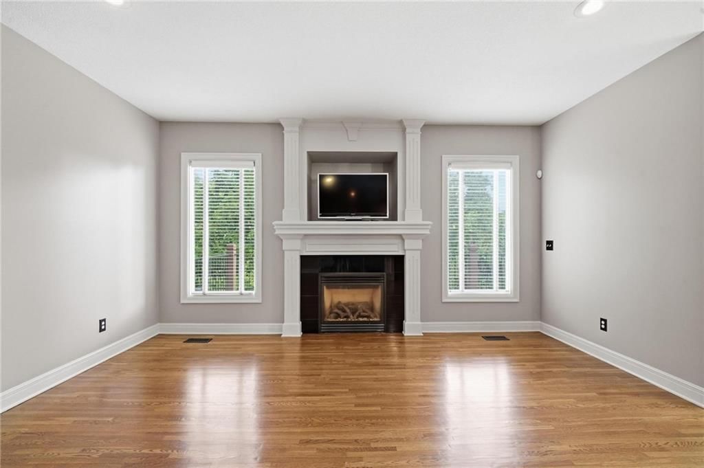 5819 N Liberty Avenue — photo 11