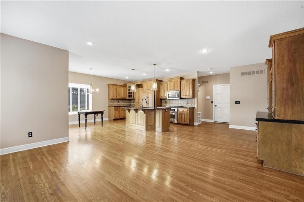 5819 N Liberty Avenue — photo 12