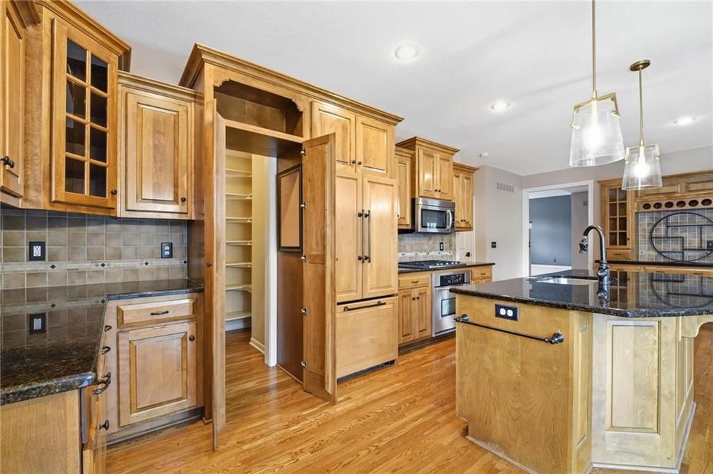 5819 N Liberty Avenue — photo 18