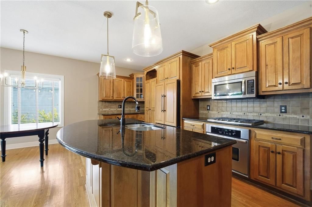 5819 N Liberty Avenue — photo 22