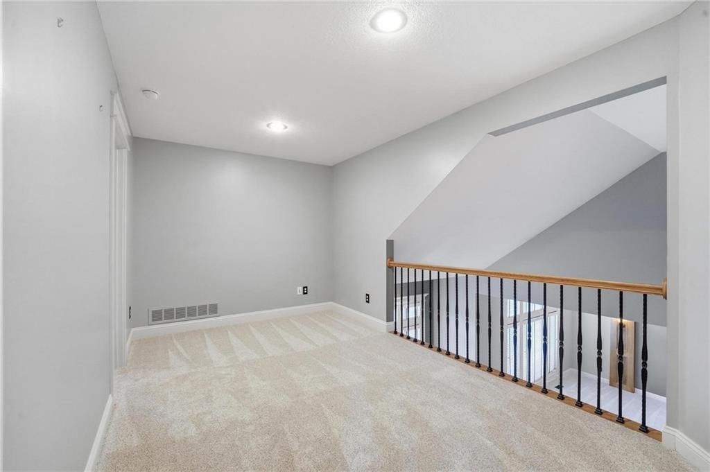 5819 N Liberty Avenue — photo 28