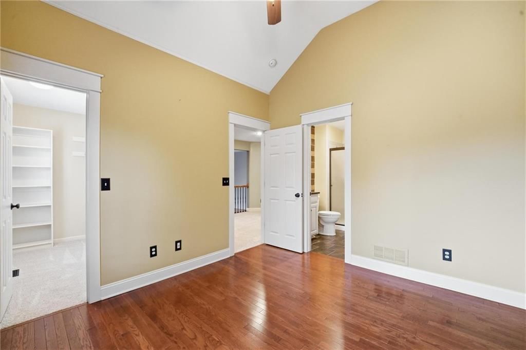 5819 N Liberty Avenue — photo 39
