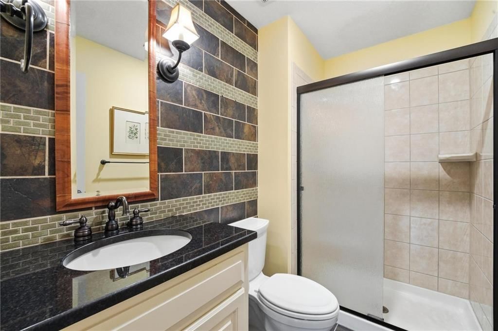 5819 N Liberty Avenue — photo 40