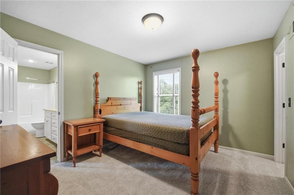 5819 N Liberty Avenue — photo 46