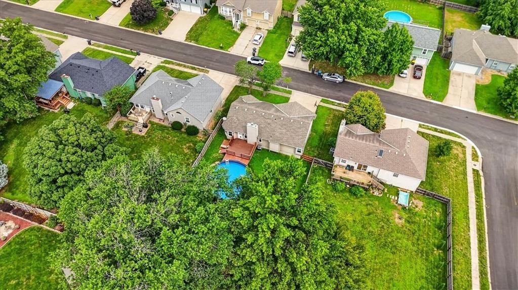 416 NE Fox Trail Drive — photo 4