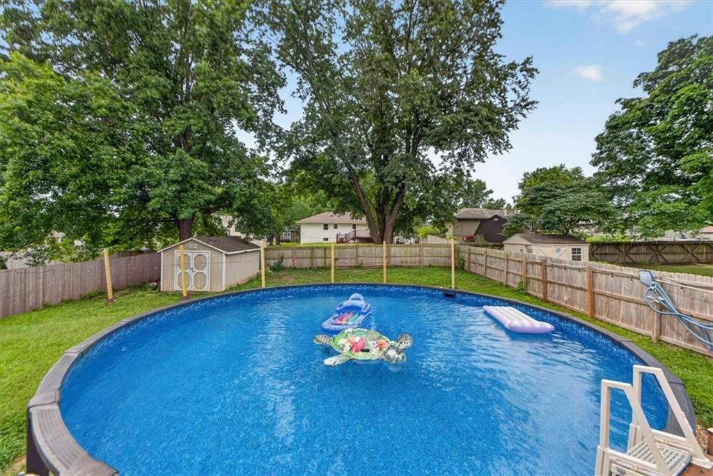 416 NE Fox Trail Drive — photo 16