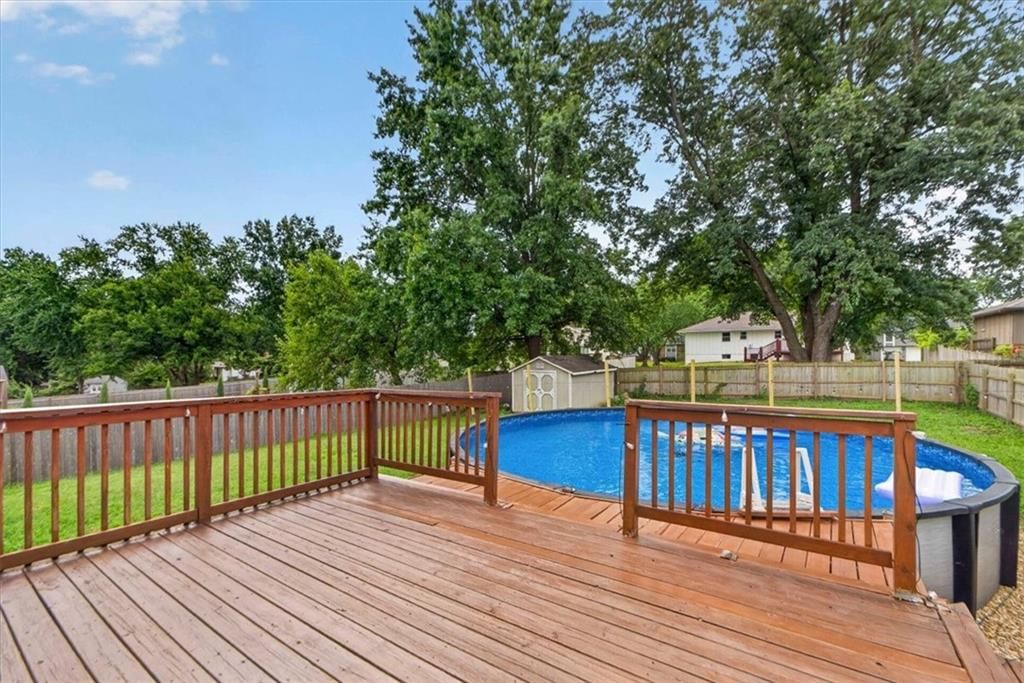416 NE Fox Trail Drive — photo 17