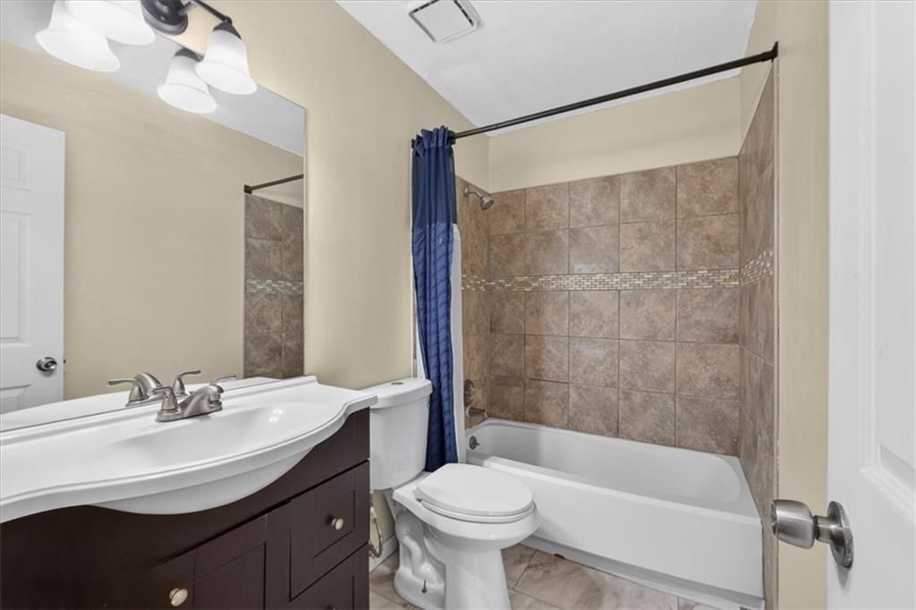 416 NE Fox Trail Drive — photo 38