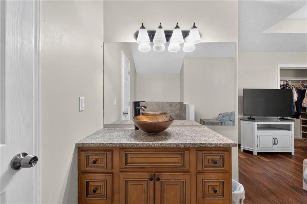 416 NE Fox Trail Drive — photo 47