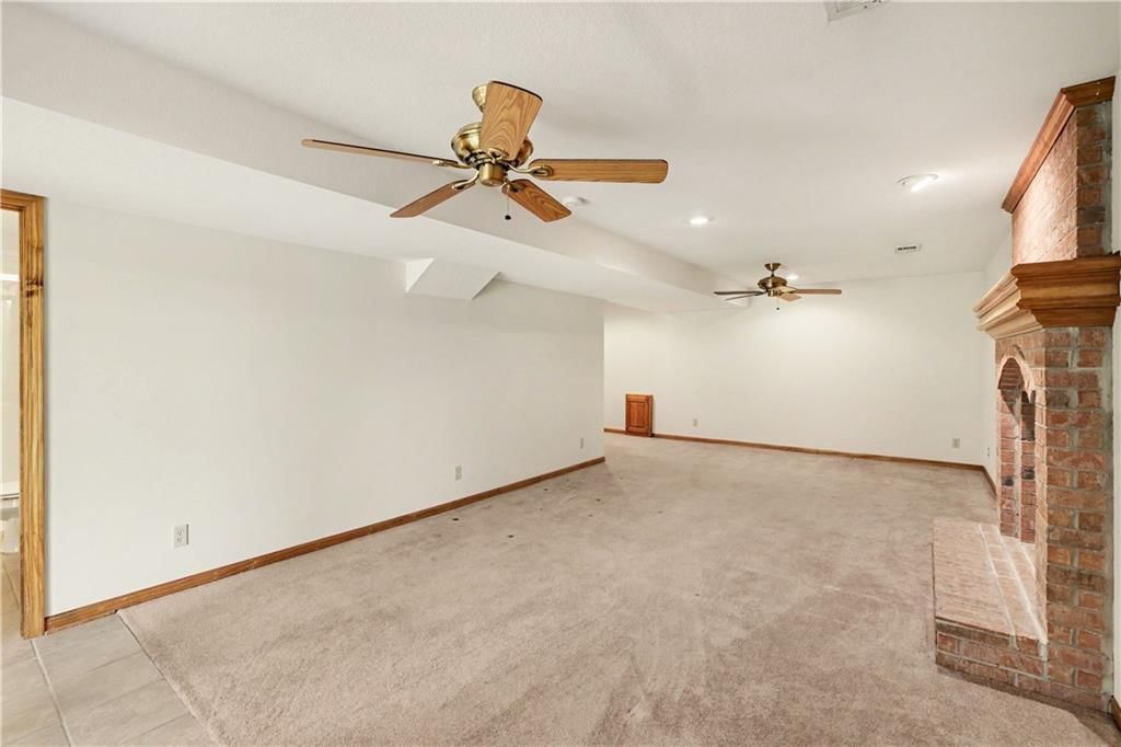 13835 Woodmont Avenue — photo 31