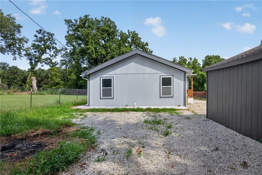 2225 Sandusky Avenue — photo 36
