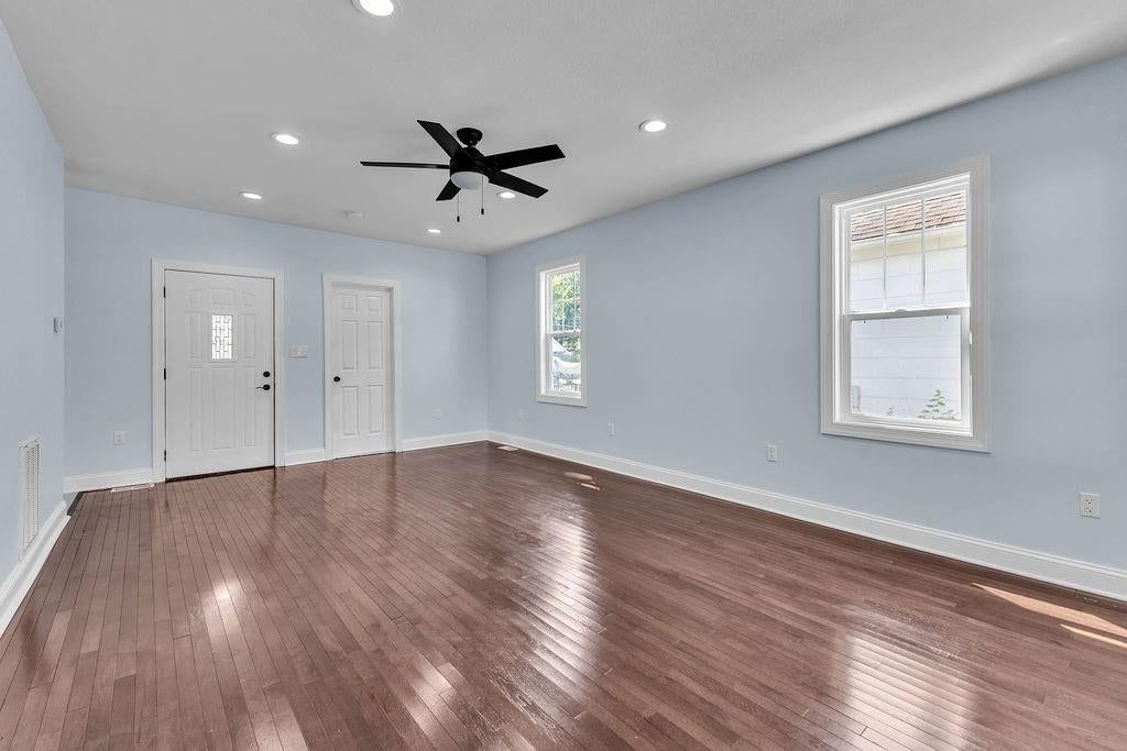 825 S 19th Street — photo 3