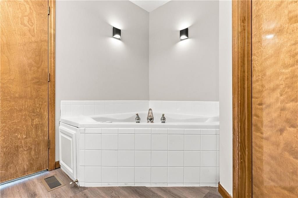 1702 Goose Creek Court — photo 20