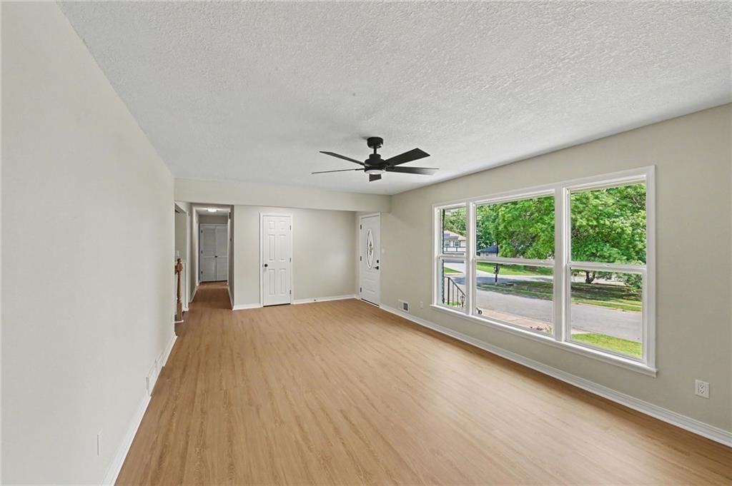 12516 Craig Avenue — photo 2