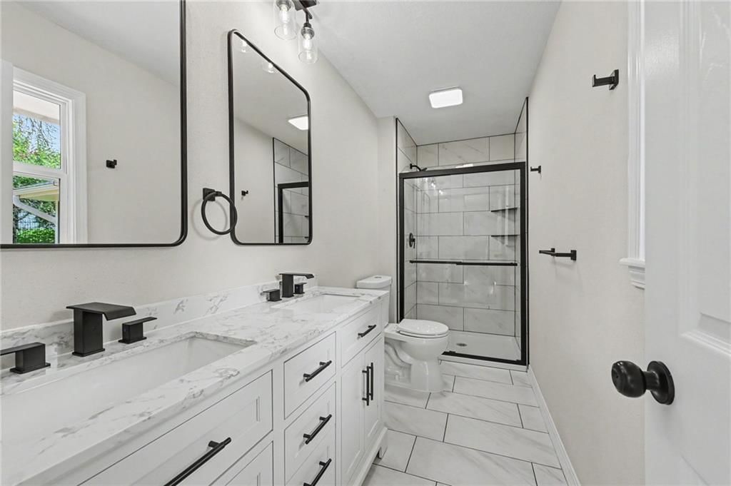 12516 Craig Avenue — photo 9