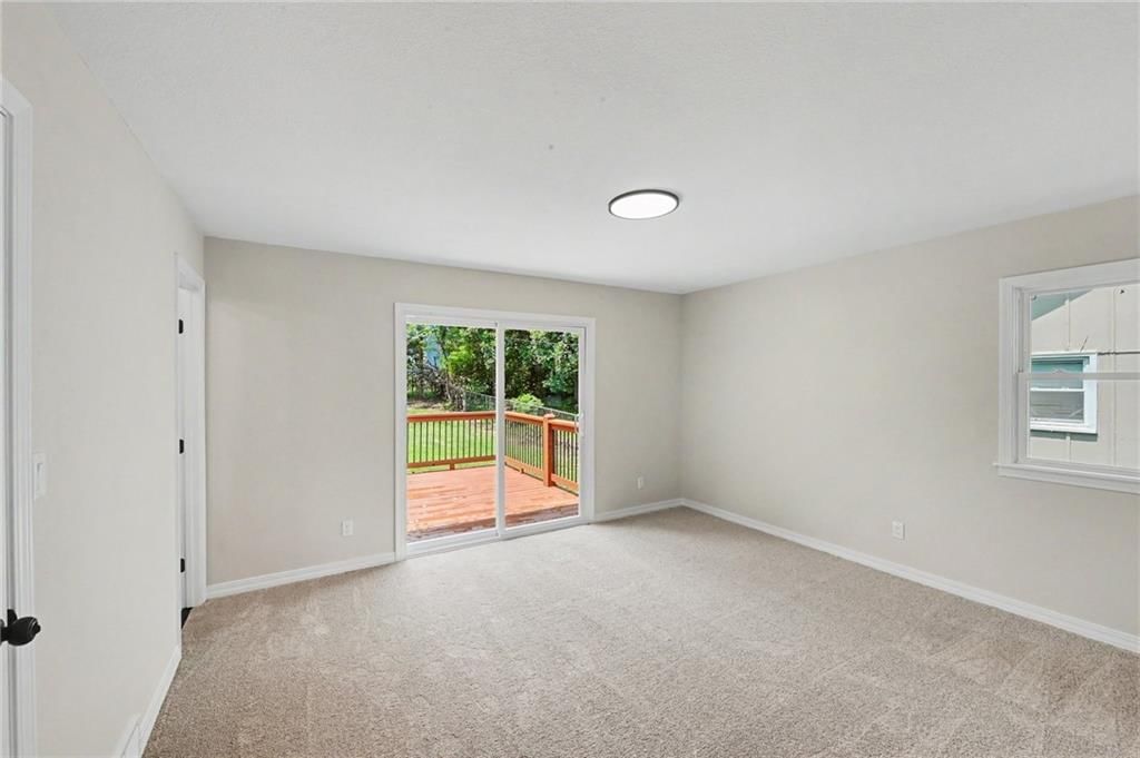 12516 Craig Avenue — photo 10