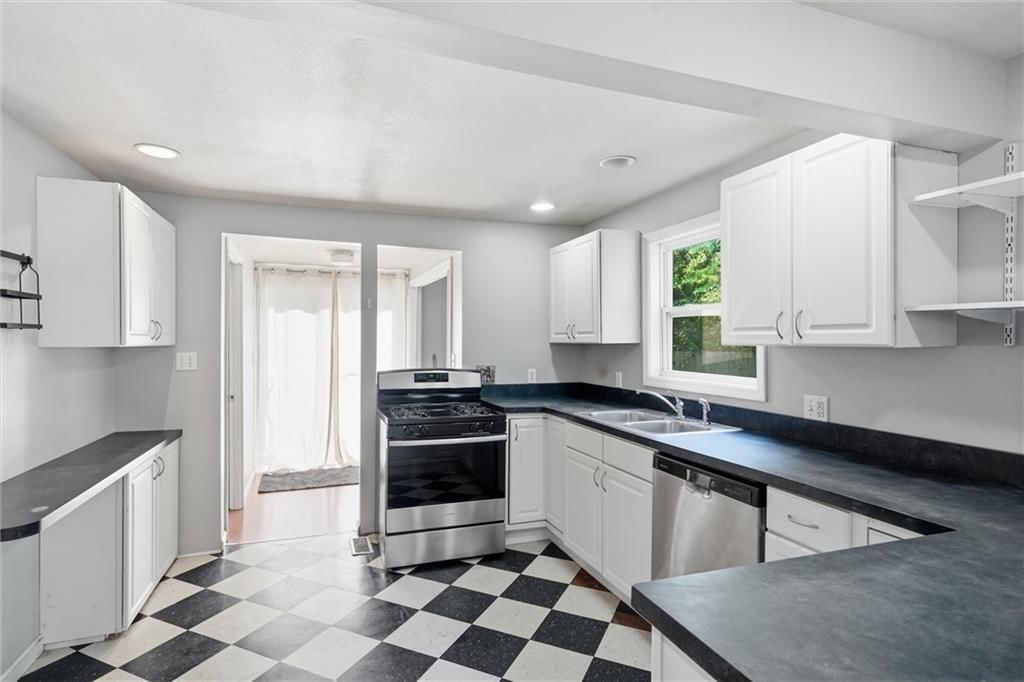 726 Alabama Street — photo 12