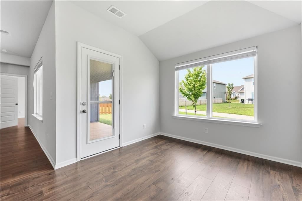 Photo 21 of 26 - 1708 Maci Street, Belton, MO 64012
