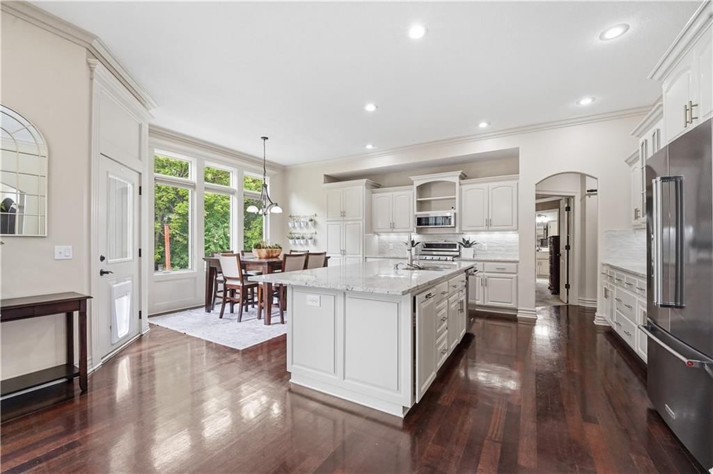 1716 SW Kendall Drive — photo 8