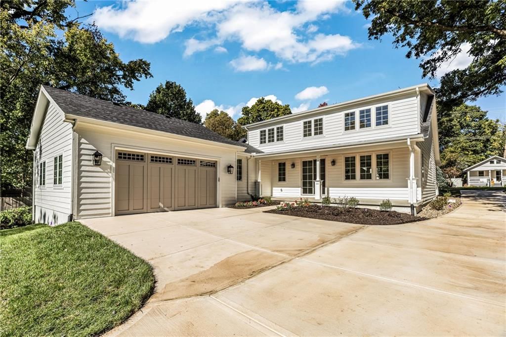 2615 W 47th Terrace, Westwood, KS: listing photo 3