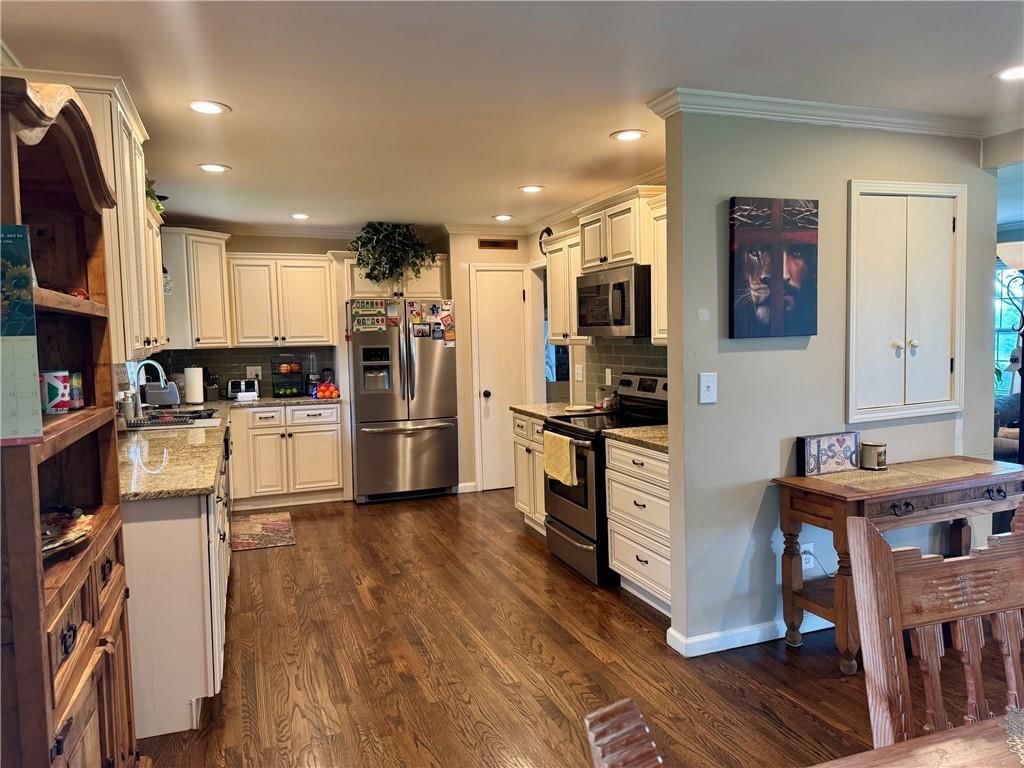 10921 Blue River Road — photo 4