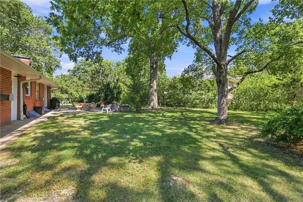 10921 Blue River Road — photo 27