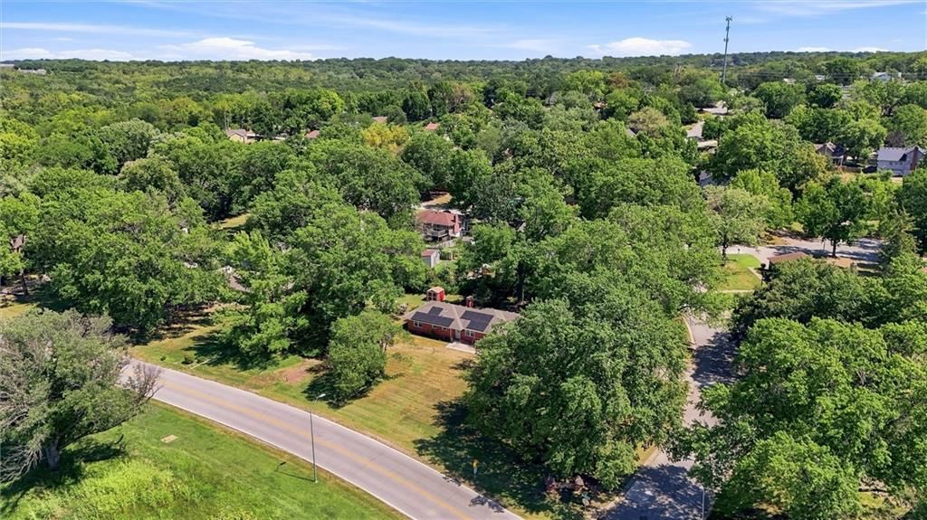 10921 Blue River Road — photo 33