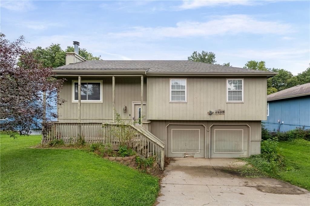 1832 Gates Drive — photo 1
