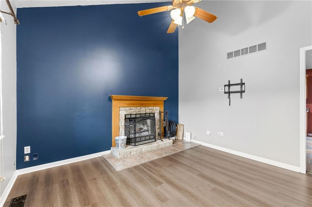 1832 Gates Drive — photo 3